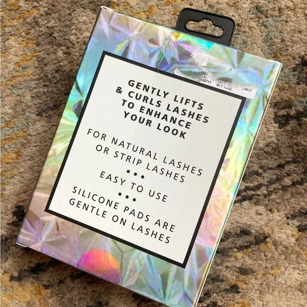 👁️NIB Eyelash Curler